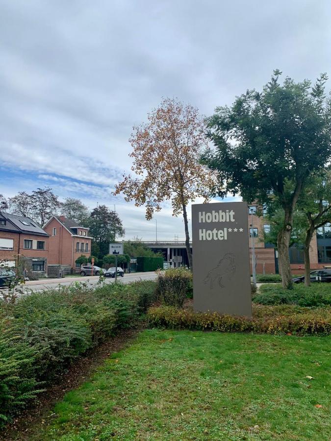 Hobbit Hotel Arrondissement di Malines Esterno foto