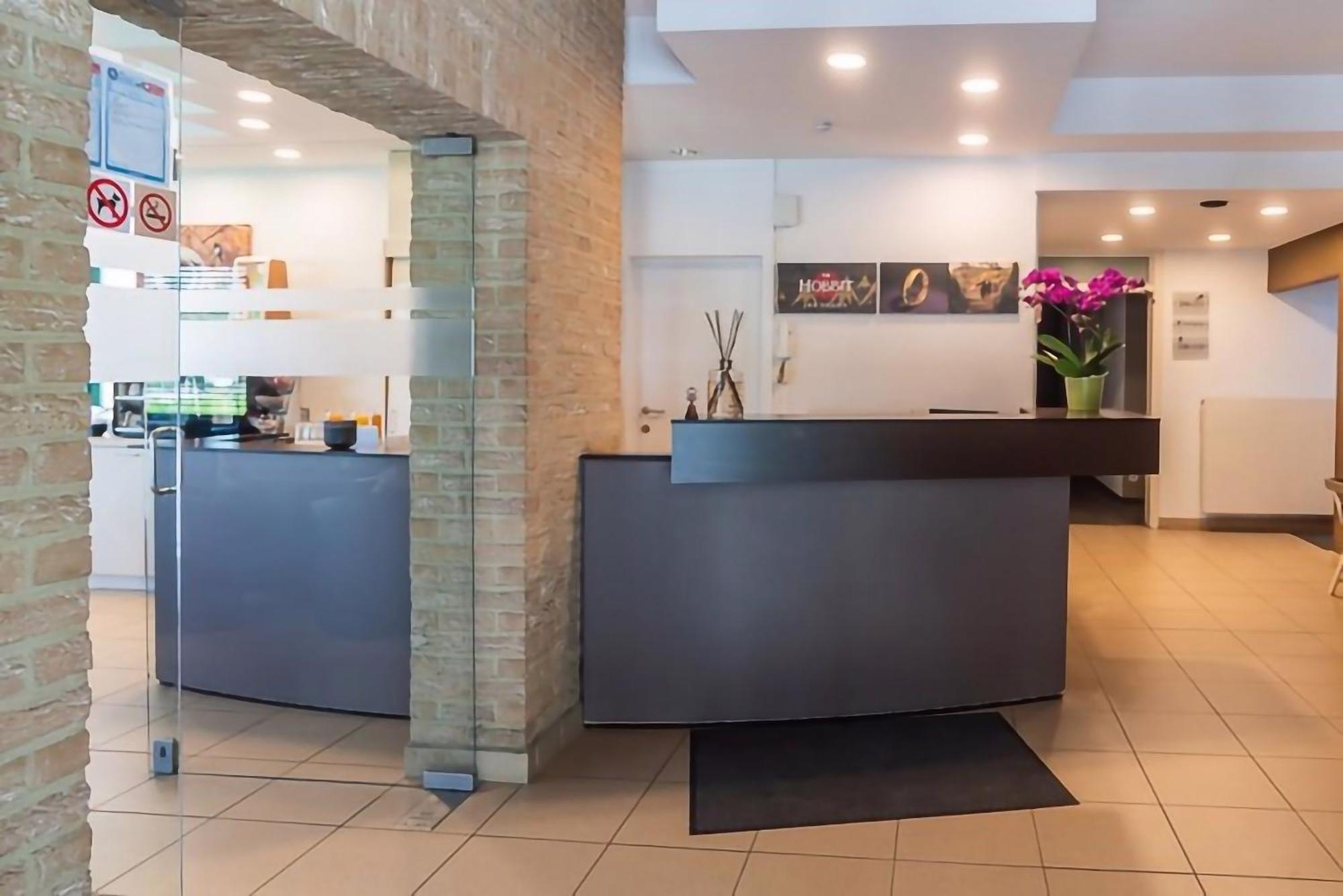 Hobbit Hotel Arrondissement di Malines Esterno foto