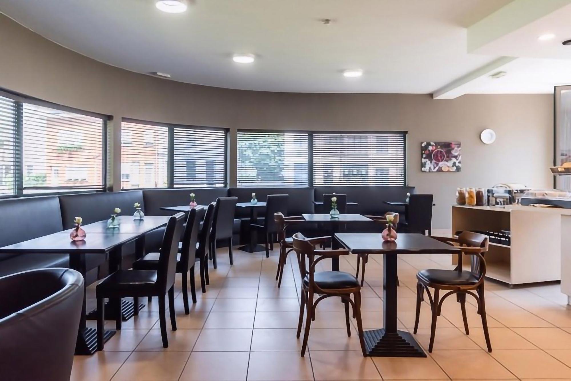 Hobbit Hotel Arrondissement di Malines Esterno foto